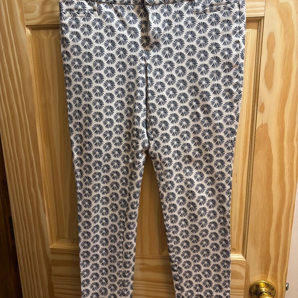 Banana Republic Sloan Capri Pants. - Picture 1 of 3